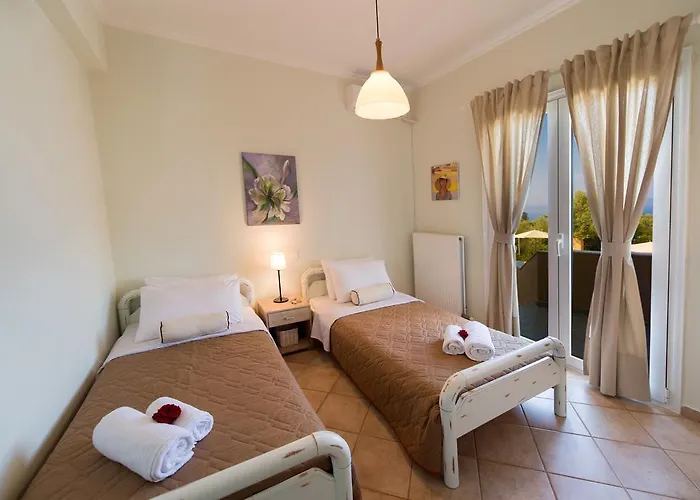 Marilia Villa Tsoukaládhes