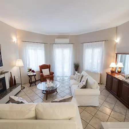Villa Marilia Tsoukaladhes