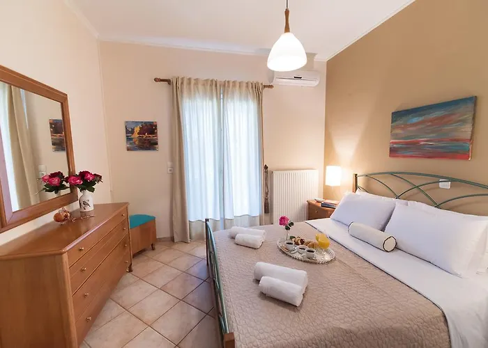 Marilia Villa Tsoukaladhes